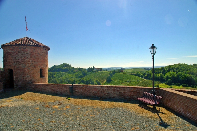 Castelnuovo Calcea | Castelli Aperti: visite all'Area del Castello